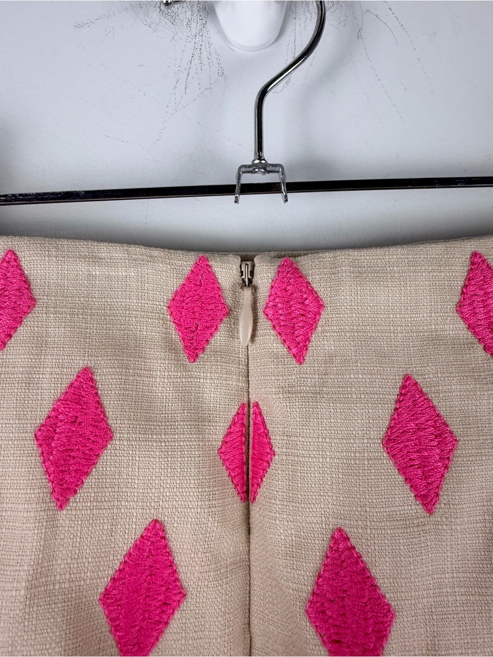 Boden Pencil Skirt With Diamond Shape Design pink tan Size 14 long - Picture 5 of 7